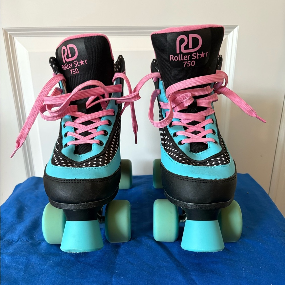 Roller Derby Women's Roller Skates - Black, Teal, and Pink - Picture 2 of 5